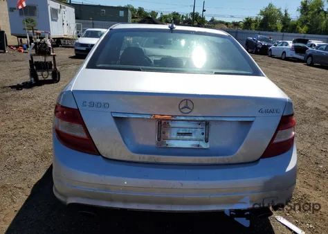 2011 Mercedes-Benz C 300 4Matic из США, поврежденный, VIN WDDGF8BB8BR169732